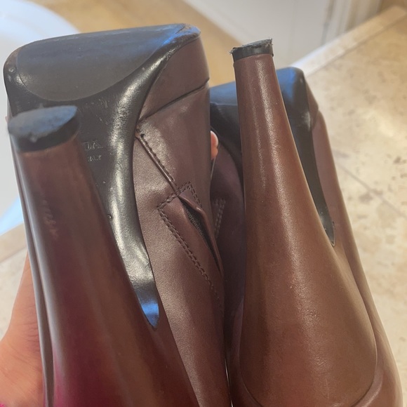 PRADA brown leather heeled ankle boots - Picture 4 of 8